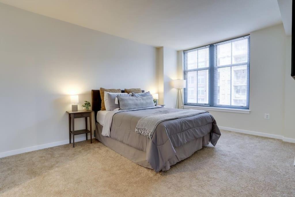 Fantastic 2 Bedroom Condo At Pentagon City With Gym Arlington Buitenkant foto