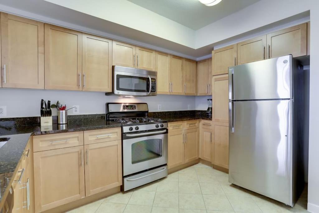 Fantastic 2 Bedroom Condo At Pentagon City With Gym Arlington Buitenkant foto